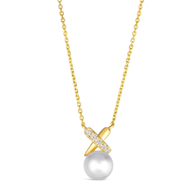 X and O Pearl Necklace