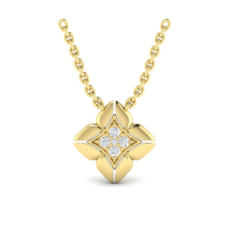 Diamond Floral Pendant Necklace in 14K Yellow Gold